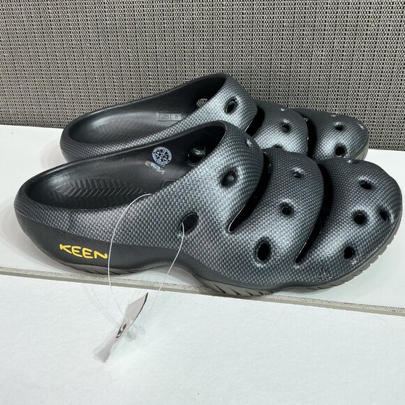 Keen Shoes Men's Sz 12 Slip On Clogs Sandals Yogui Graphite Gray/Black - Picture 7 of 8